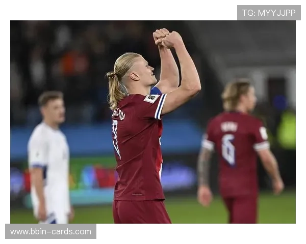 图多尔要求库普梅纳斯迅速掷出边线球保持进攻节奏助力球队取得关键进球